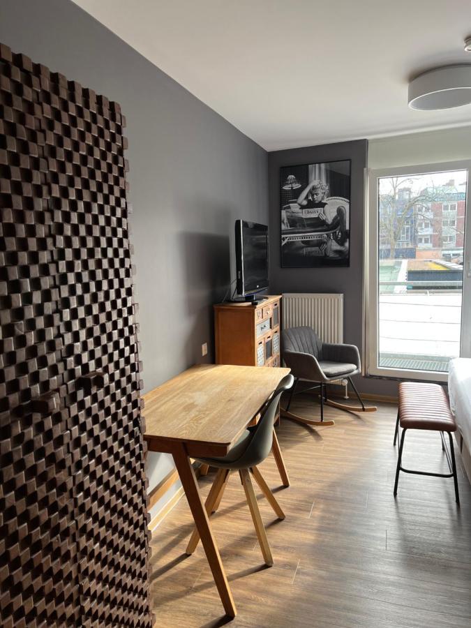 Allee Hotel Карлсруе Екстериор снимка