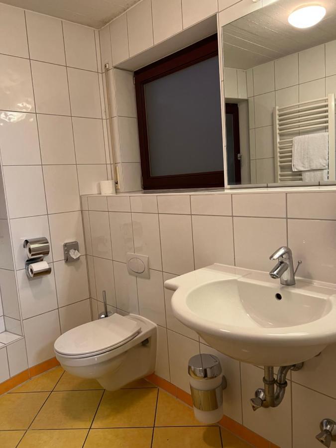 Allee Hotel Карлсруе Екстериор снимка